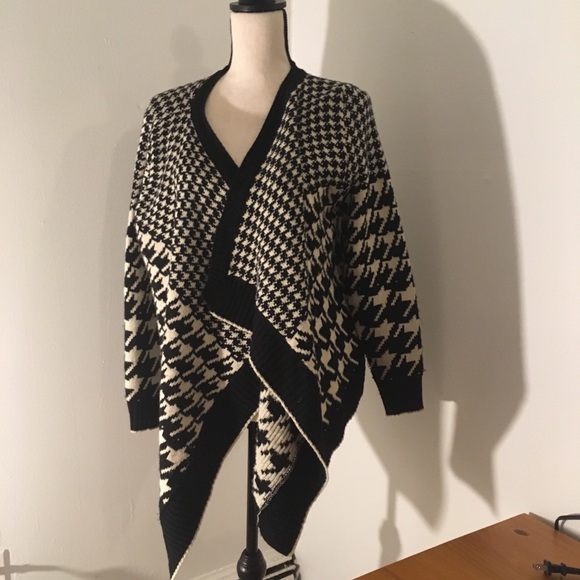 36 Point 5 Sweaters - 36 points.Kimono